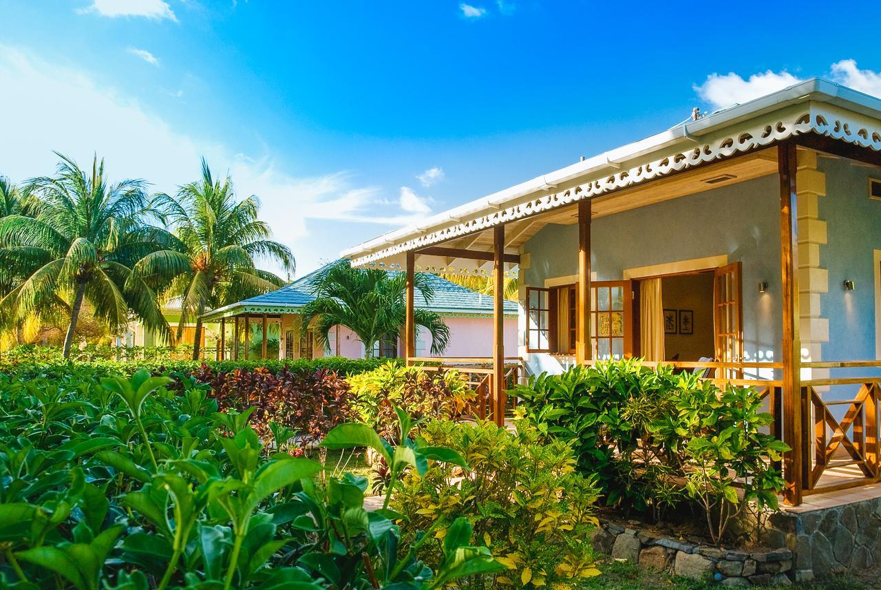 Bequia Beach Hotel - Luxury Boutique Resort Friendship Esterno foto